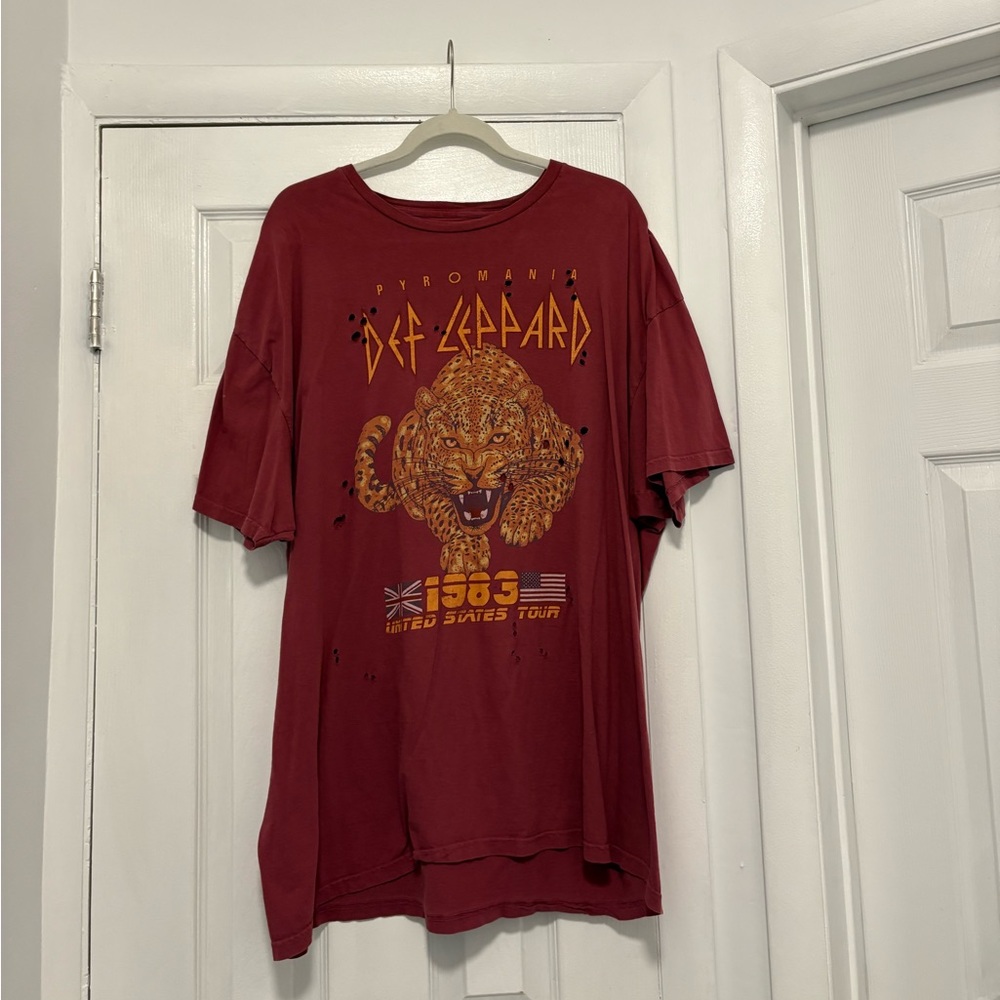 Urban Outfitters Def Leppard Graphic Tee